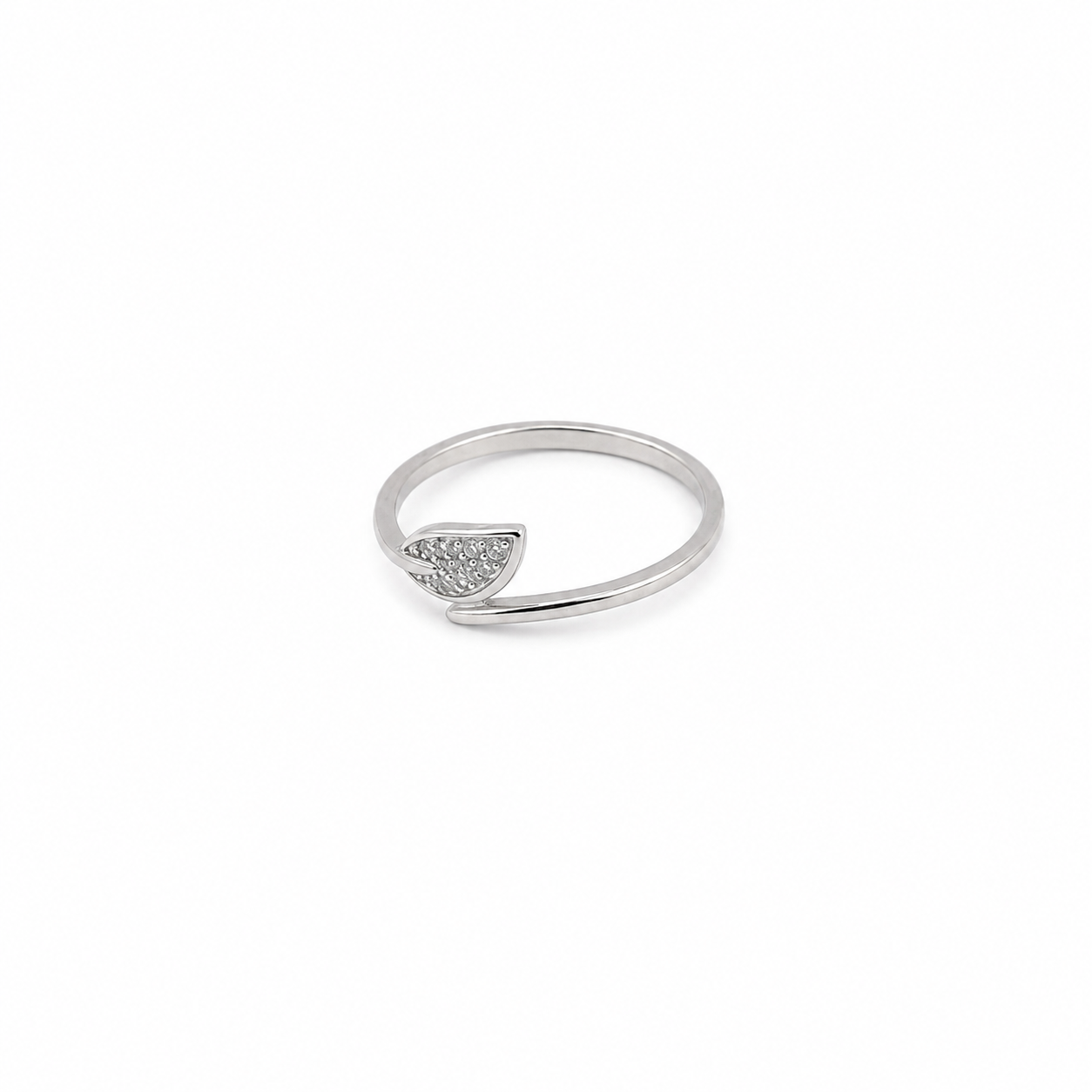 Glimmering Leaf Bypass Ring