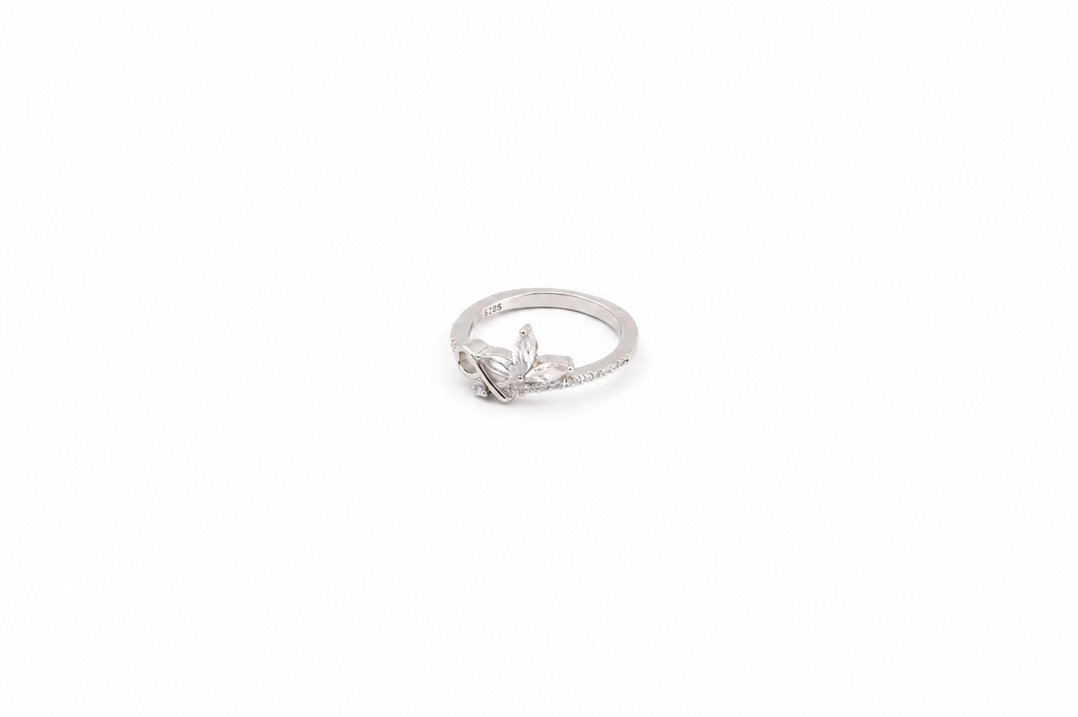 The Floral Sparkle Ring